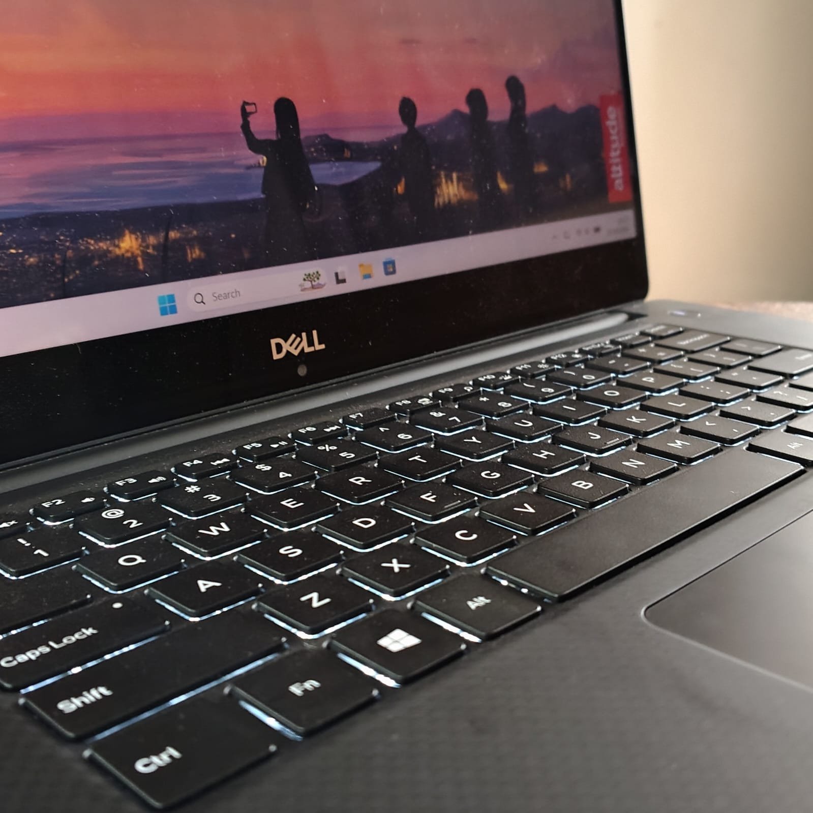 Thumbnail 4 - Dell Precision 5530
