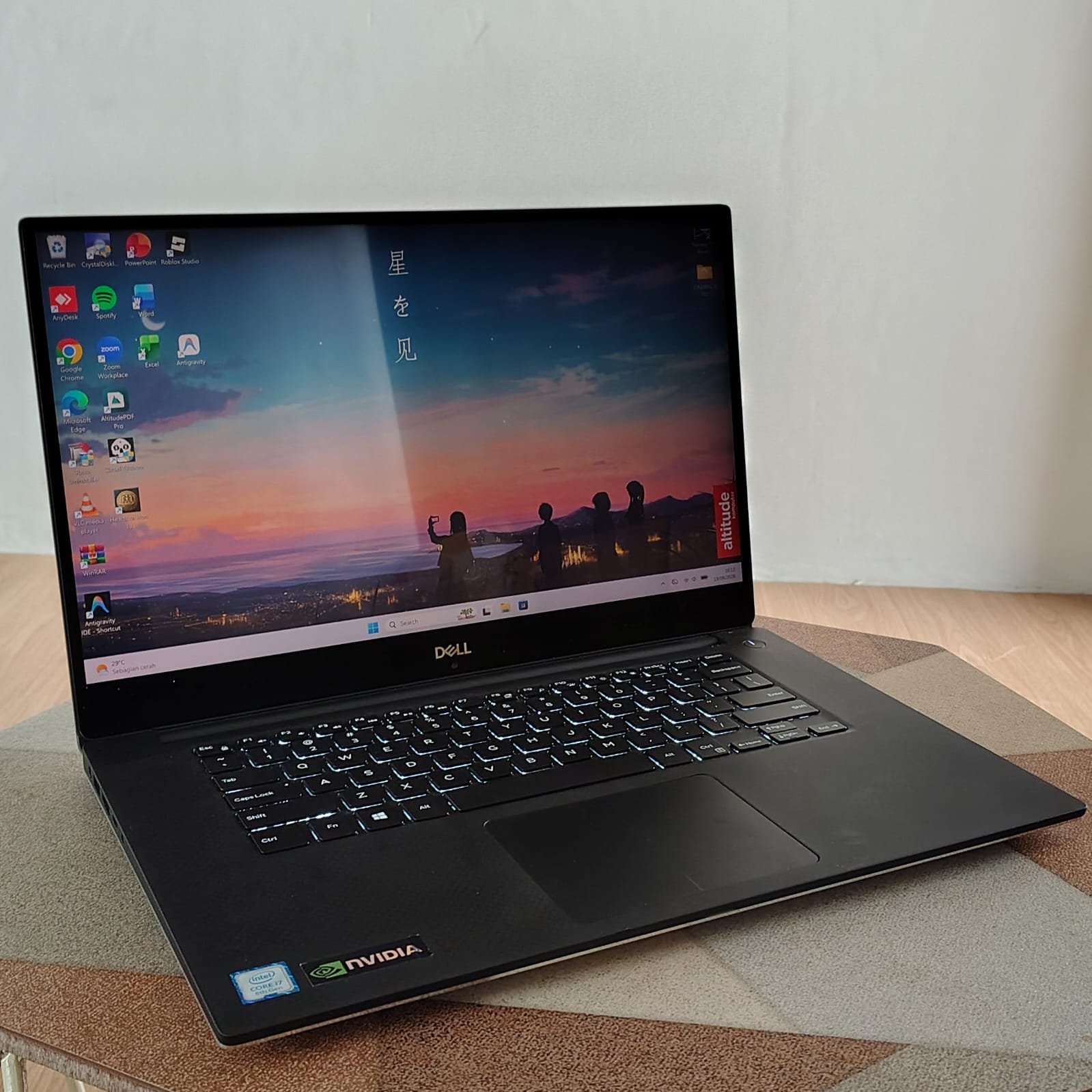 Thumbnail 8 - Dell Precision 5530