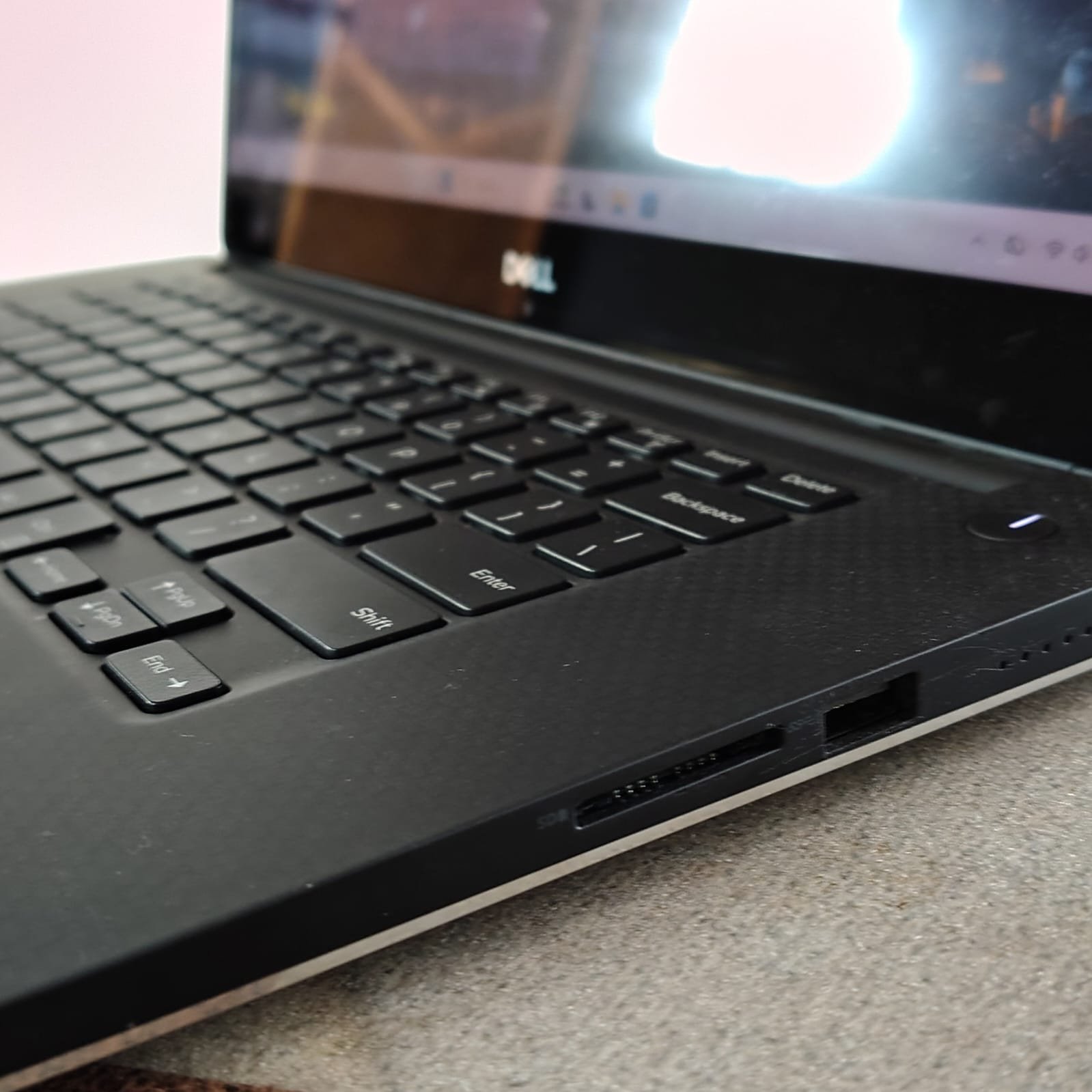 Thumbnail 6 - Dell Precision 5530