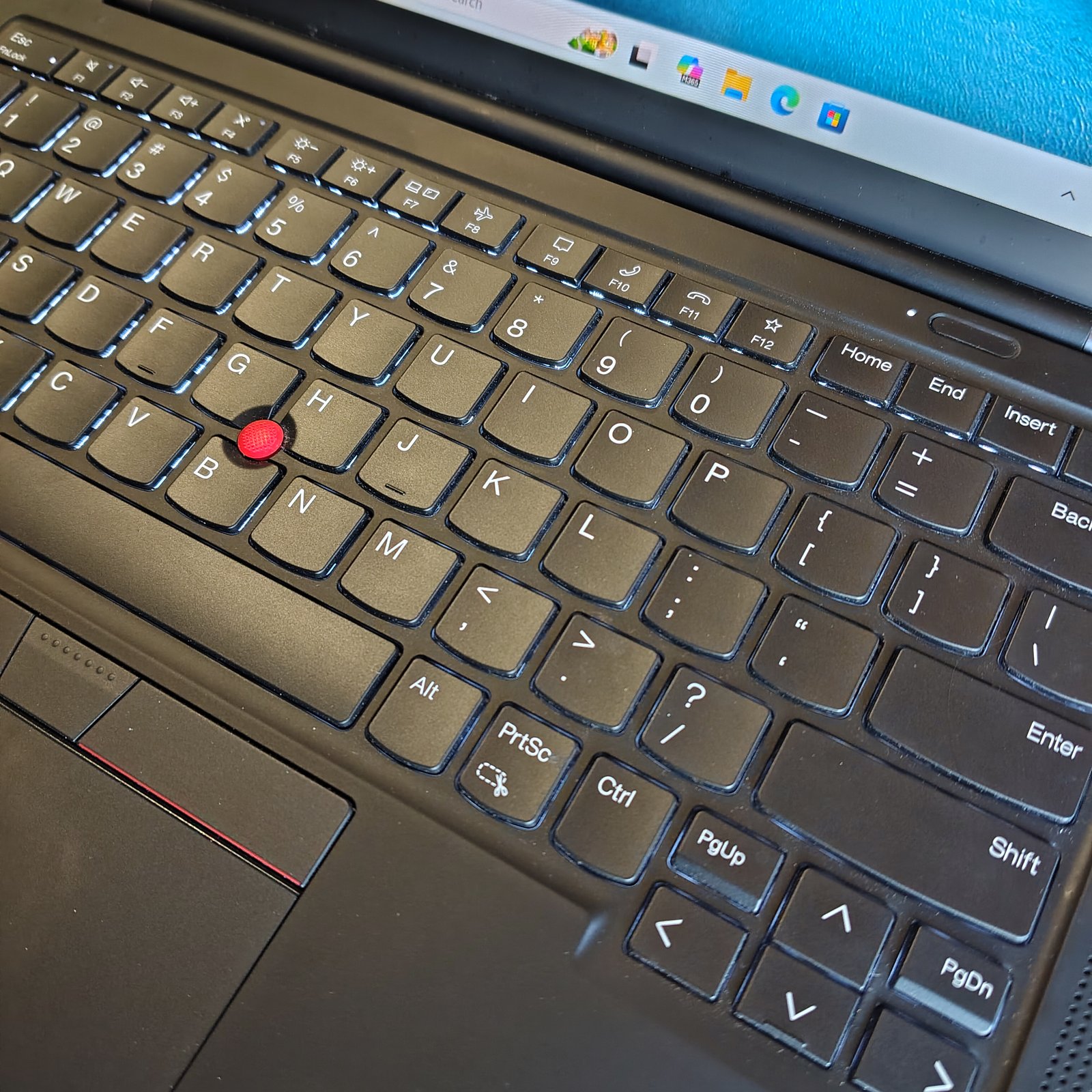 Thumbnail 2 - Thinkpad X1 Carbon Gen 9