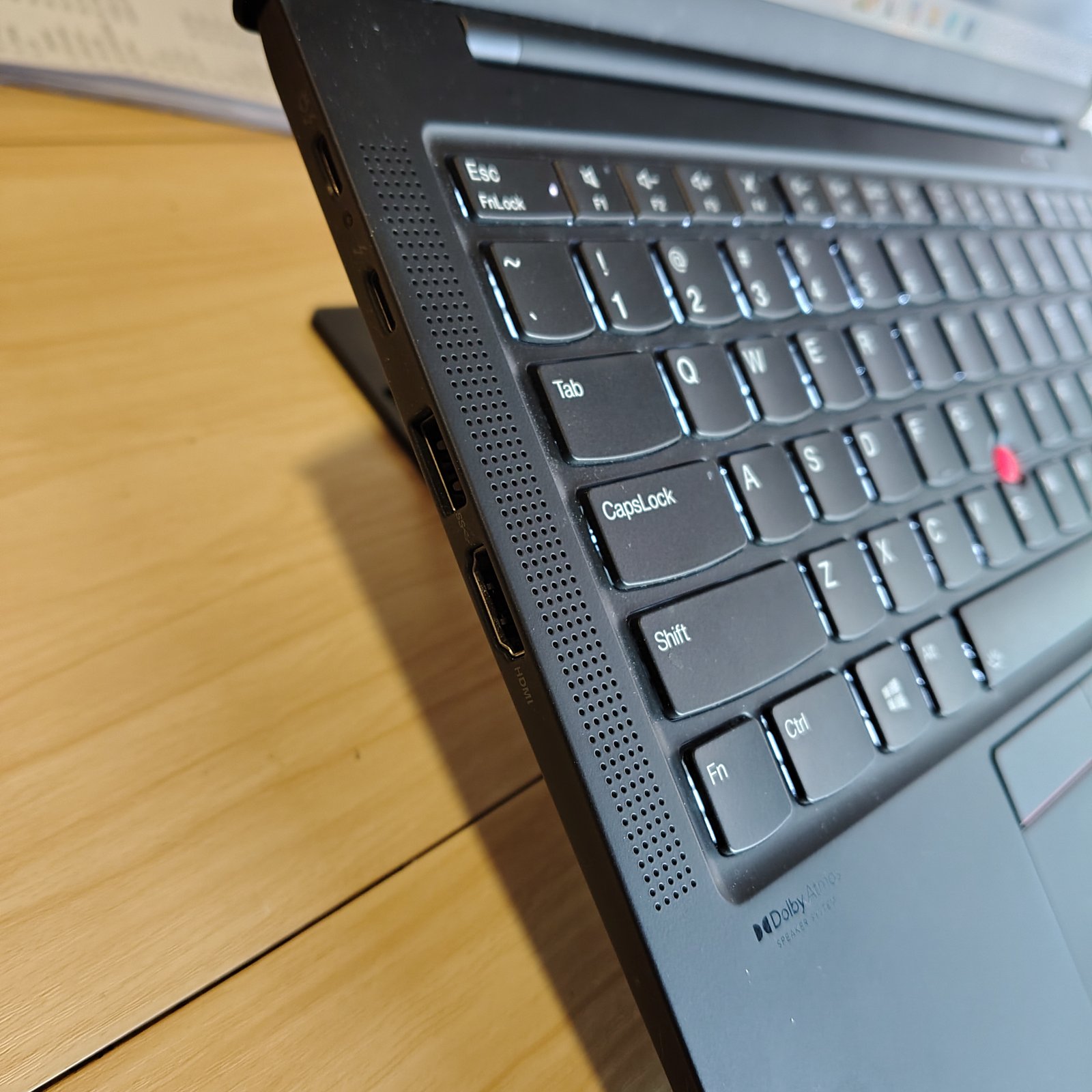 Thumbnail 4 - Thinkpad X1 Carbon Gen 9