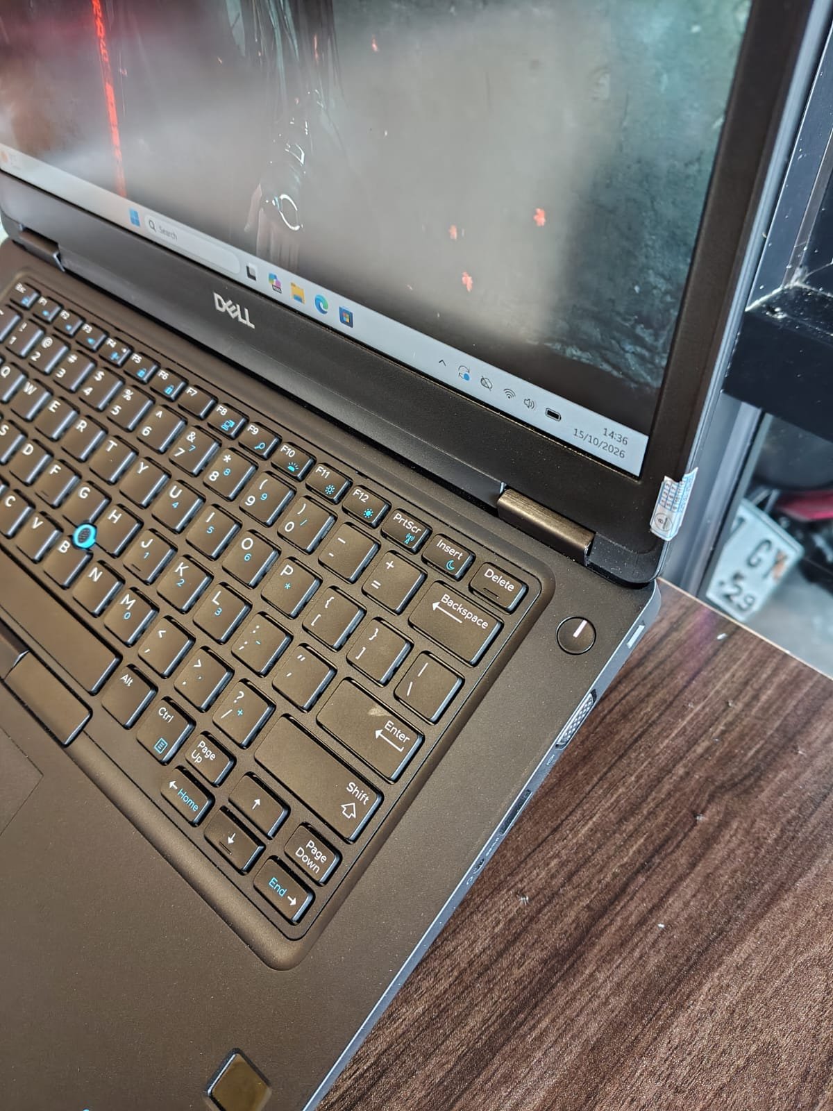 Thumbnail 5 - Dell Latitude 5491
