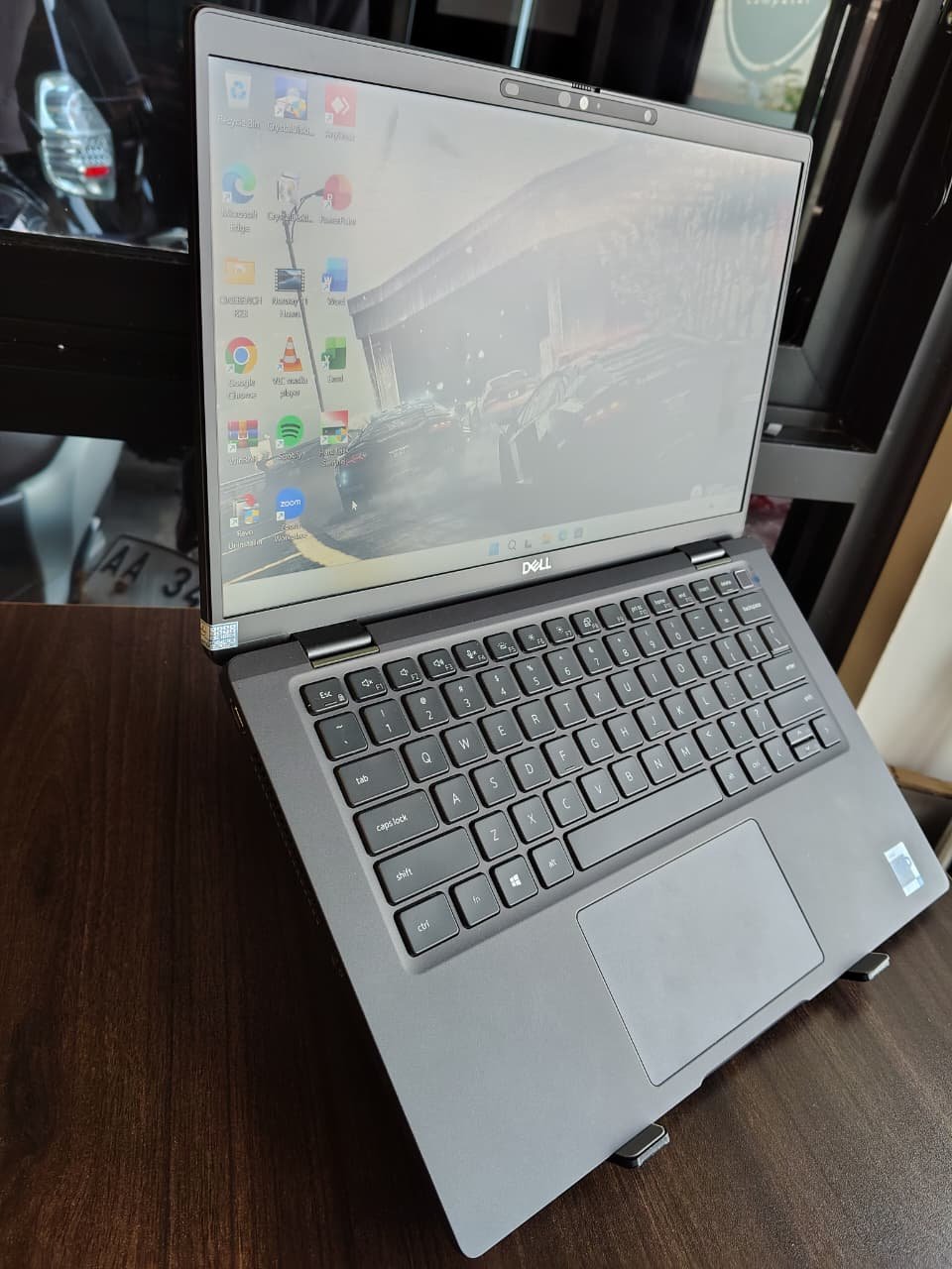 Thumbnail 3 - Dell Latitude 7420